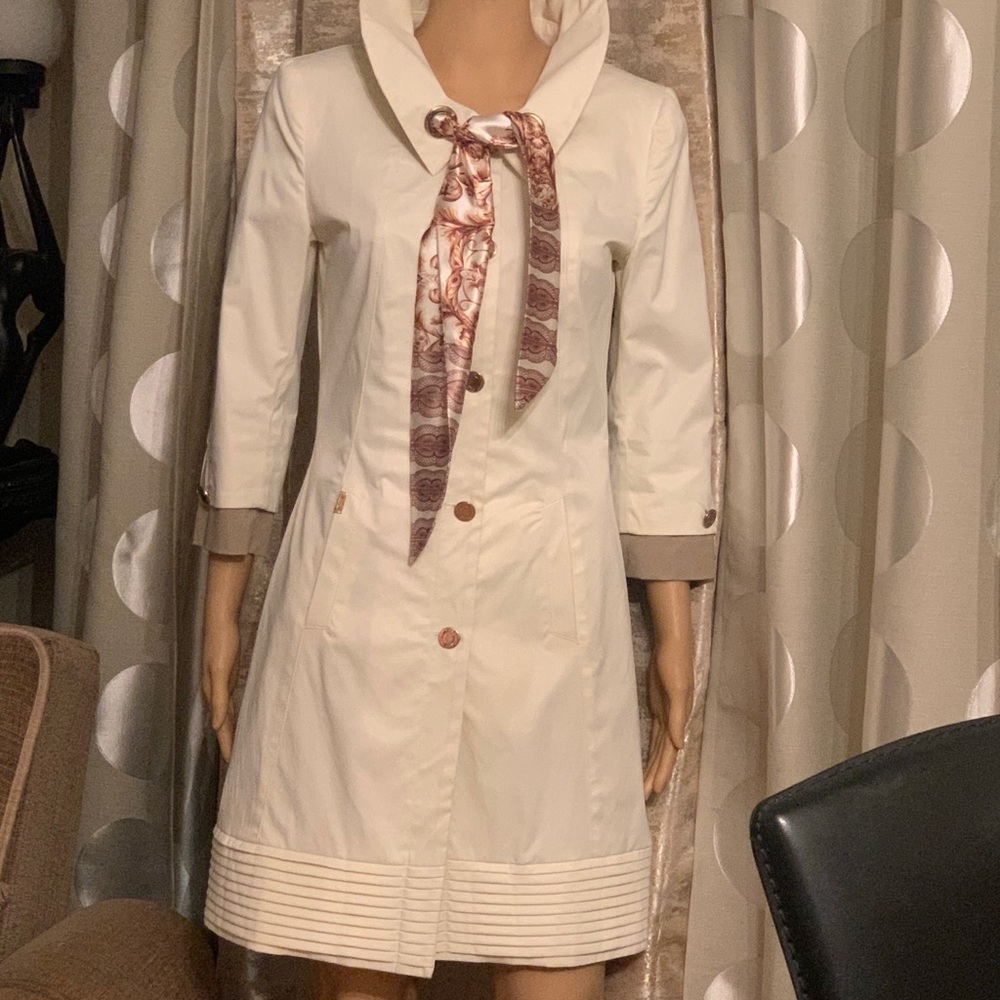Coat - Picture 7 of 16